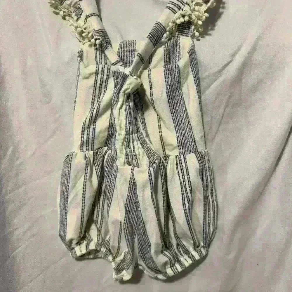 Jessica Simpson blue and cream romper 0-3m EUC - Picture 2 of 4